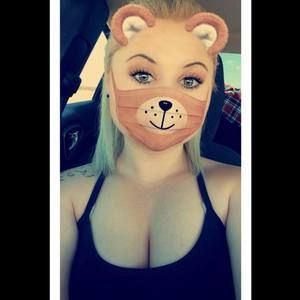 Meet your Posher, Lexie